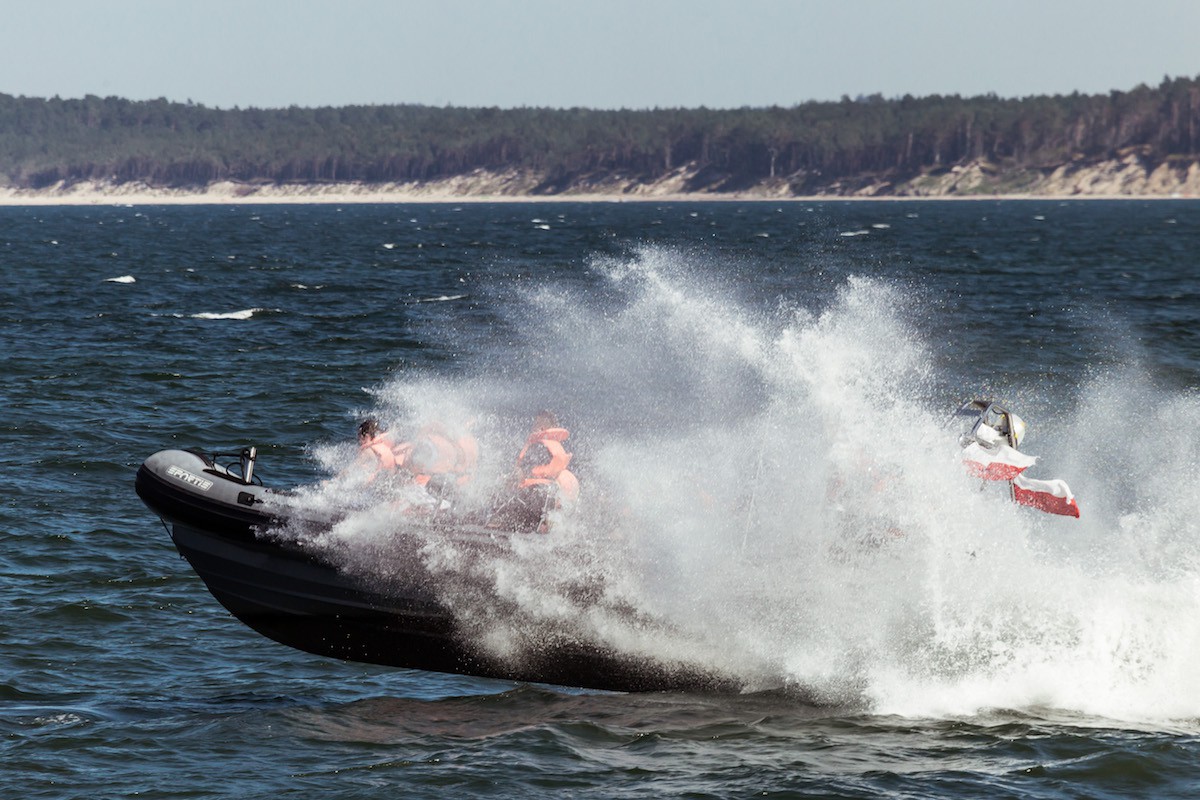 Szybkie łodzie motorowe RIB